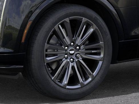 New 2026 Cadillac Lyriq V w/ LPO, Floor Liner Package AWD/4WD image 9