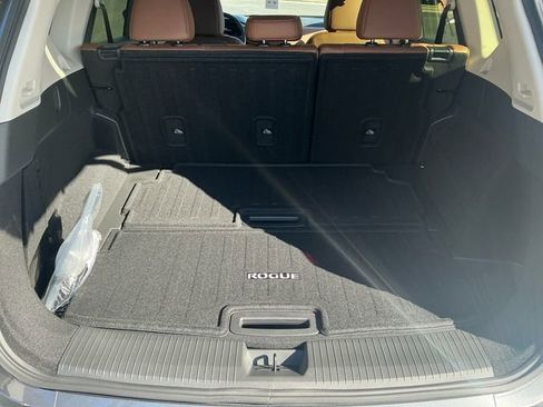 New 2026 Nissan Rogue Platinum image 18