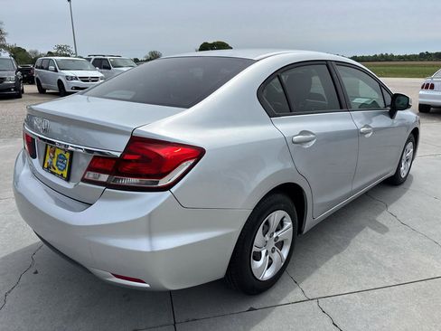 Used 2013 Honda Civic LX image 4