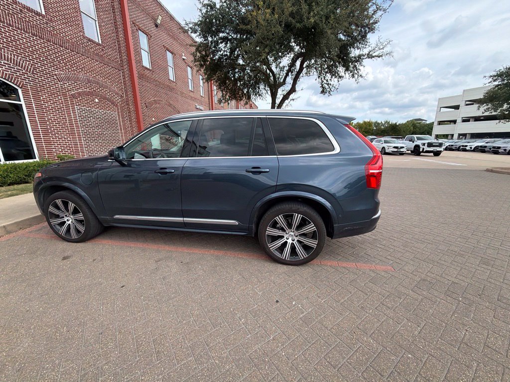 Used 2024 Volvo XC90 T8 Plus w/ Protection Package Premier AWD/4WD image 5