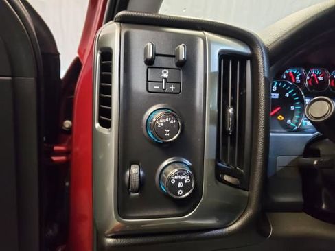 Used 2018 Chevrolet Silverado 1500 LT w/ All Star Edition image 16