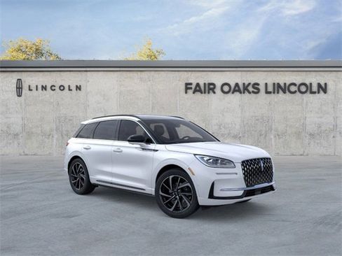 New 2026 Lincoln Corsair Grand Touring image 7