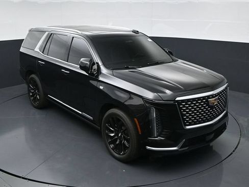 Used 2025 Cadillac Escalade Premium Luxury w/ Touring Package AWD/4WD image 37