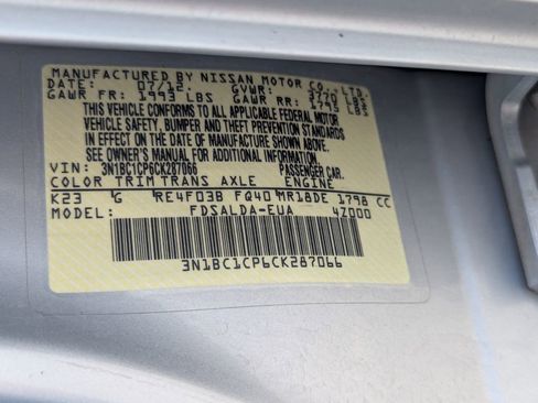 Used 2012 Nissan Versa 1.8 S w/ Plus Pkg FWD image 31