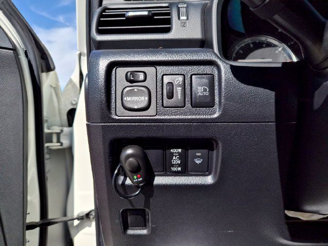 Used 2023 Toyota 4Runner TRD Off-Road AWD/4WD image 19