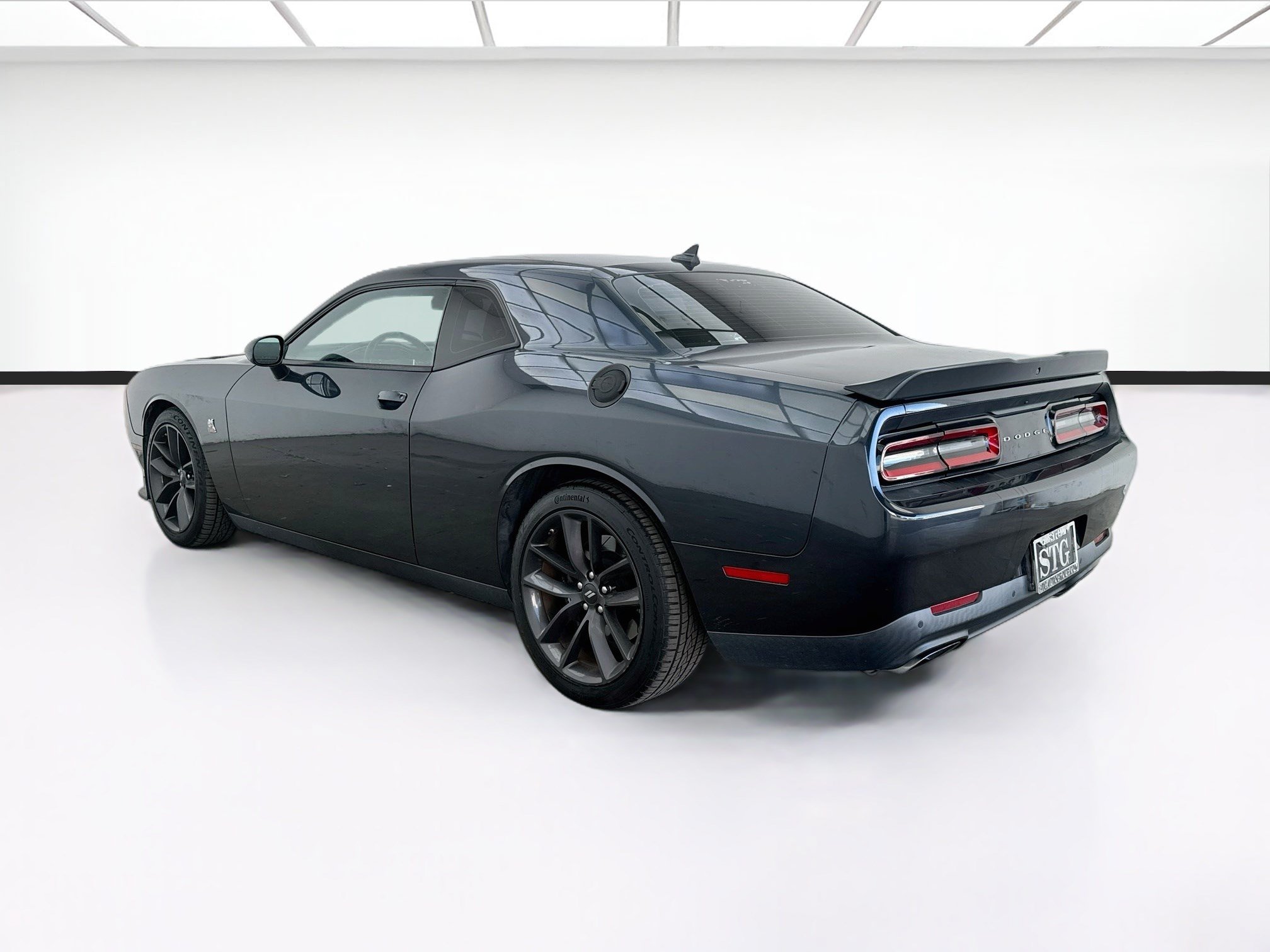 Used 2019 Dodge Challenger R/T Scat Pack w/ Driver Convenience Group RWD image 6