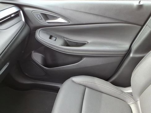 Used 2024 Buick Encore GX Sport Touring AWD/4WD image 31