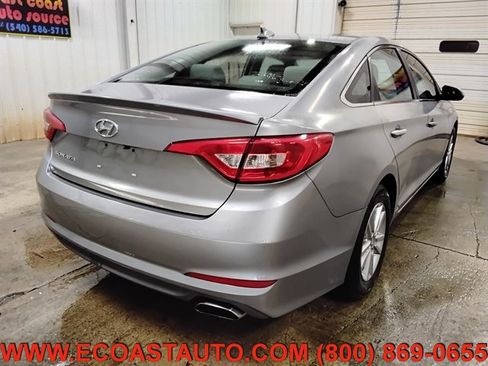 Used 2016 Hyundai Sonata SE FWD image 3