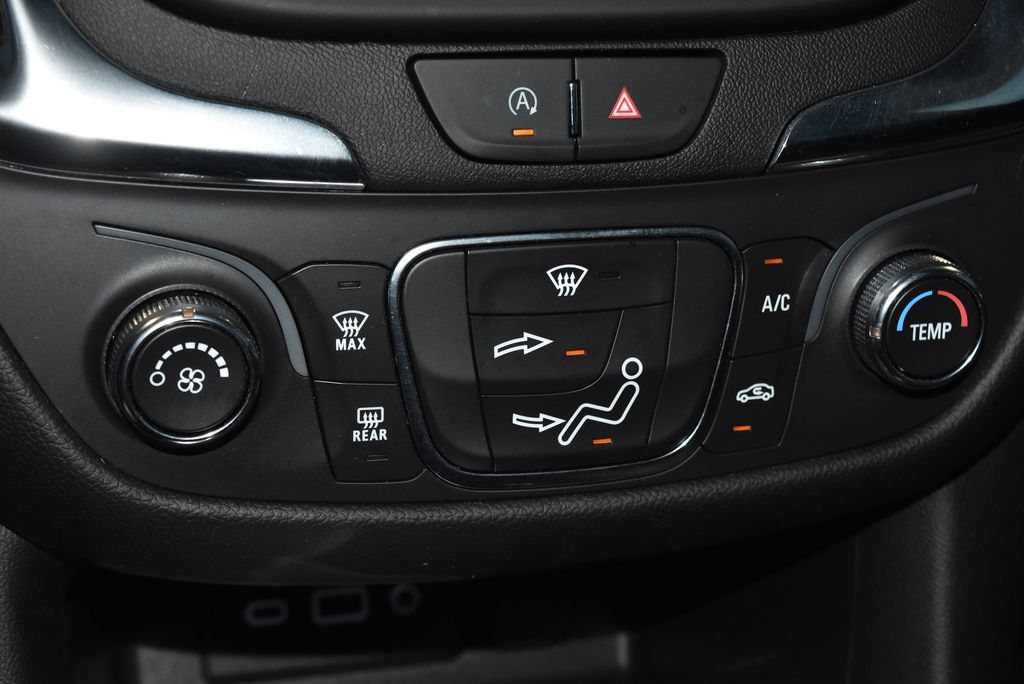 Used 2022 Chevrolet Equinox LT FWD image 12