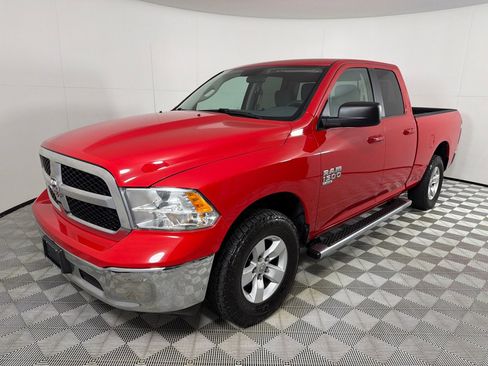 Used 2020 RAM 1500 Classic SLT AWD/4WD image 9