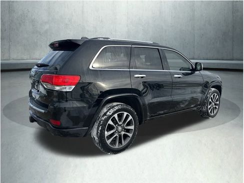 Used 2018 Jeep Grand Cherokee Overland image 5