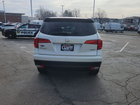 Used 2016 Honda Pilot LX image 12
