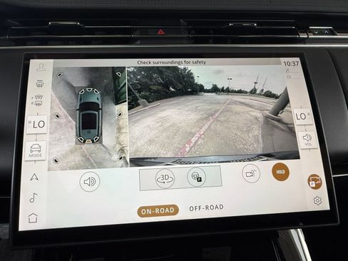 Certified 2025 Land Rover Range Rover Sport SE AWD/4WD image 22