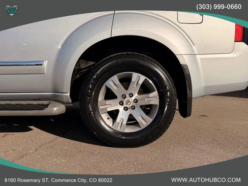 Used 2011 Nissan Pathfinder Silver image 32