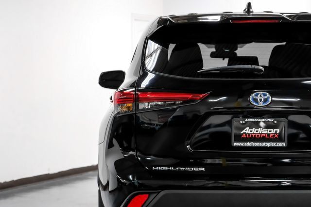 Used 2023 Toyota Highlander LE AWD/4WD image 49