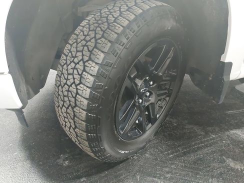 Used 2024 Chevrolet Silverado 1500 RST w/ Z71 Off-Road Package image 31