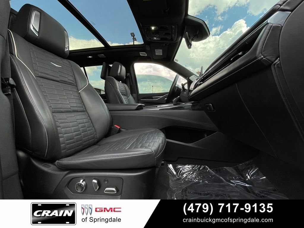 Used 2023 Cadillac Escalade V AWD/4WD image 30
