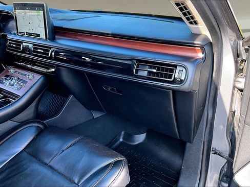 Used 2021 Lincoln Aviator Reserve w/ Equipment Group 210A AWD/4WD image 16