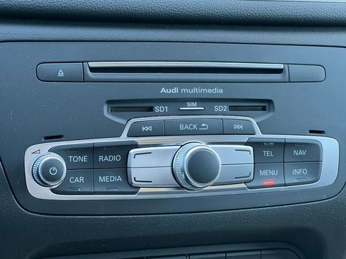 Used 2018 Audi Q3 2.0T Premium Plus w/ Premium Plus Package AWD/4WD image 23