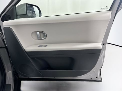 Used 2024 Hyundai Ioniq 5 SEL image 32