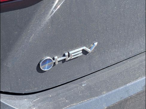 Used 2025 Toyota Camry LE FWD image 7