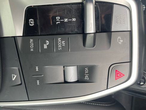 Used 2025 BMW X1 xDrive28i image 18