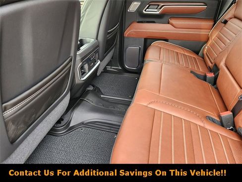 New 2026 GMC Sierra 3500 Denali Ultimate w/ LPO, Black Badging Package image 21