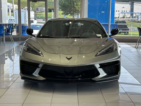 Used 2023 Chevrolet Corvette Stingray Preferred Cpe w/ Z51 Performance Package RWD image 2