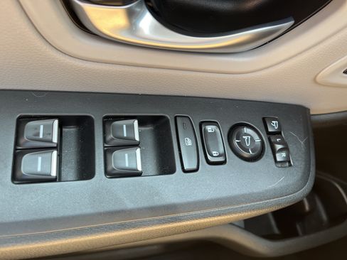 Used 2025 Honda Pilot Elite image 28