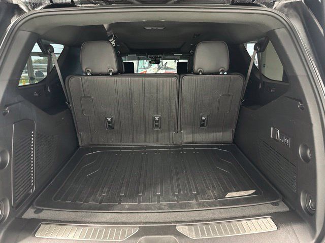 Used 2025 GMC Yukon XL Denali w/ Denali Reserve Package AWD/4WD image 13