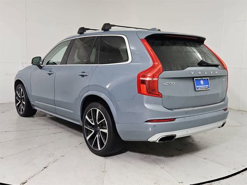 Used 2020 Volvo XC90 T6 Momentum image 4