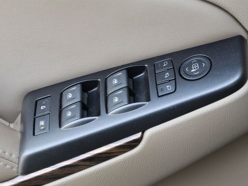 Used 2018 GMC Yukon SLT w/ Open Road Package image 13