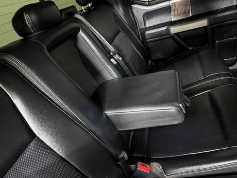 Used 2019 Ford F250 Lariat w/ Lariat Ultimate Package AWD/4WD image 44