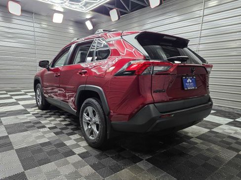 Used 2022 Toyota RAV4 XLE w/ Convenience Package AWD/4WD image 7