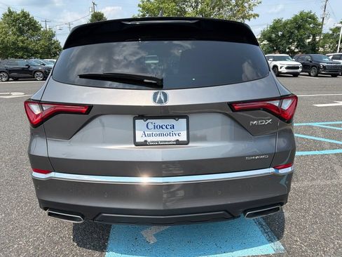 Used 2024 Acura MDX SH-AWD w/ Technology Package image 7