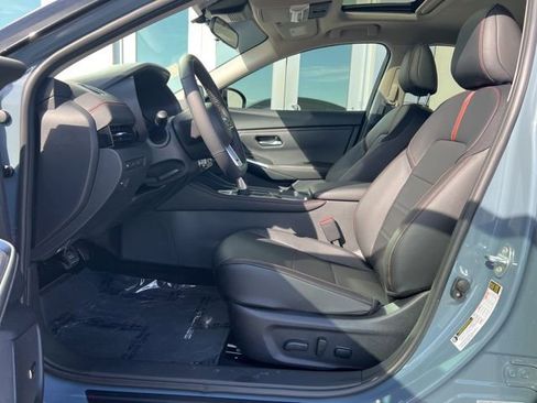 New 2025 Nissan Sentra SR w/ SR Premium Package image 9