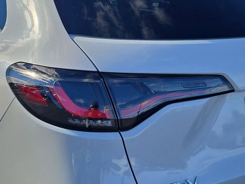 Certified 2025 Honda HR-V Sport image 11