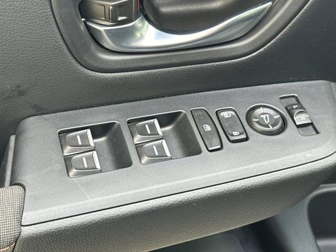 Certified 2025 Honda Pilot Sport image 13