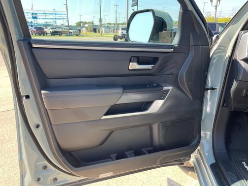 Used 2024 Toyota Tundra Platinum AWD/4WD image 11