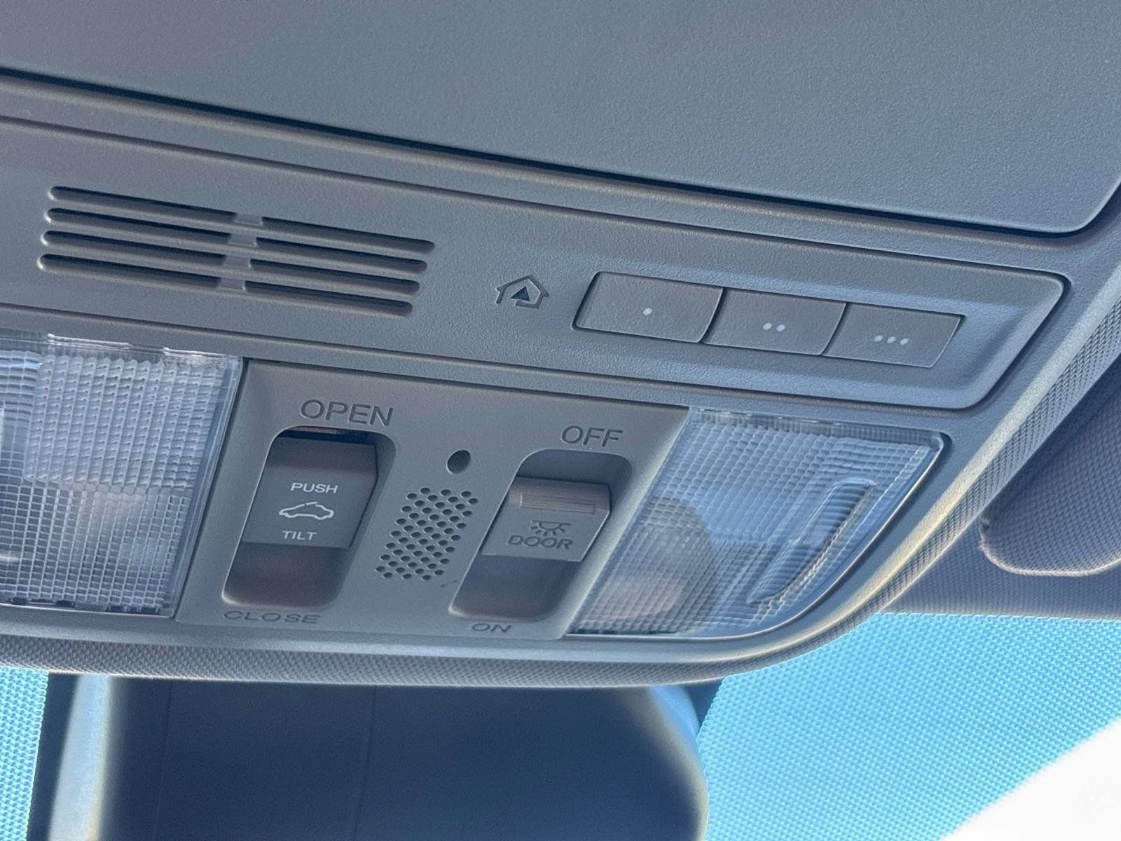 Used 2015 Honda Odyssey EX-L image 29