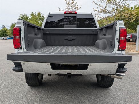 Used 2018 Chevrolet Silverado 1500 LT w/ Texas Edition image 15