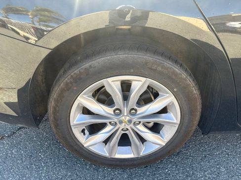 Used 2023 Chevrolet Malibu LT FWD image 10