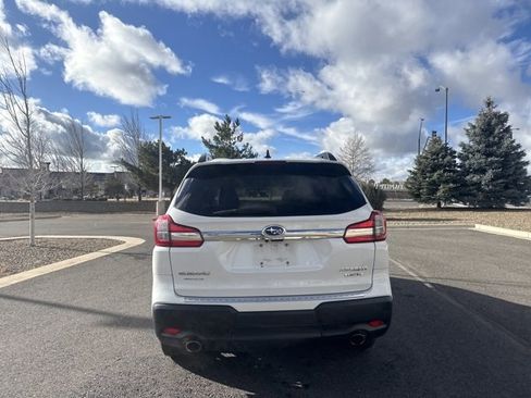 Used 2022 Subaru Ascent Limited image 4