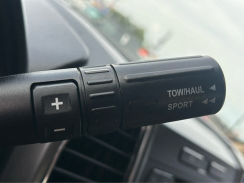 Used 2017 Ford F150 XLT AWD/4WD image 19