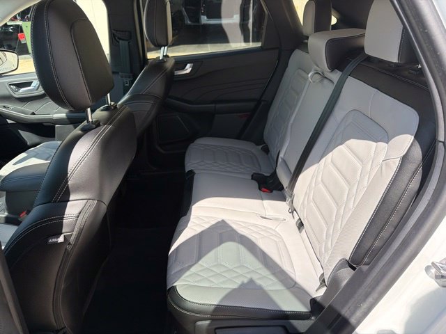Certified 2023 Ford Escape Platinum w/ Premium Technology Package AWD/4WD image 17
