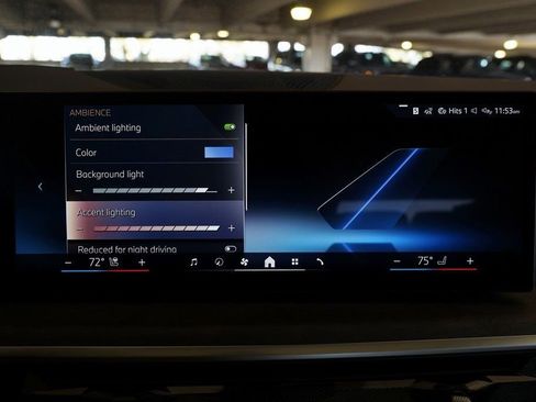 Used 2026 BMW X7 xDrive40i w/ Premium Package image 22