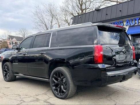 Used 2019 Chevrolet Suburban Premier AWD/4WD image 4