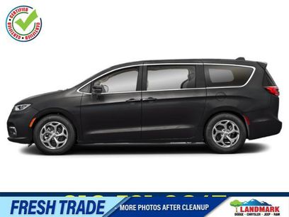 Used 2024 Chrysler Pacifica Limited