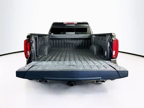 Used 2021 GMC Sierra 1500 SLT w/ SLT Premium Plus Package AWD/4WD image 21
