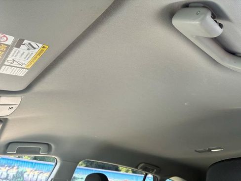 Used 2013 Toyota RAV4 LE FWD image 15